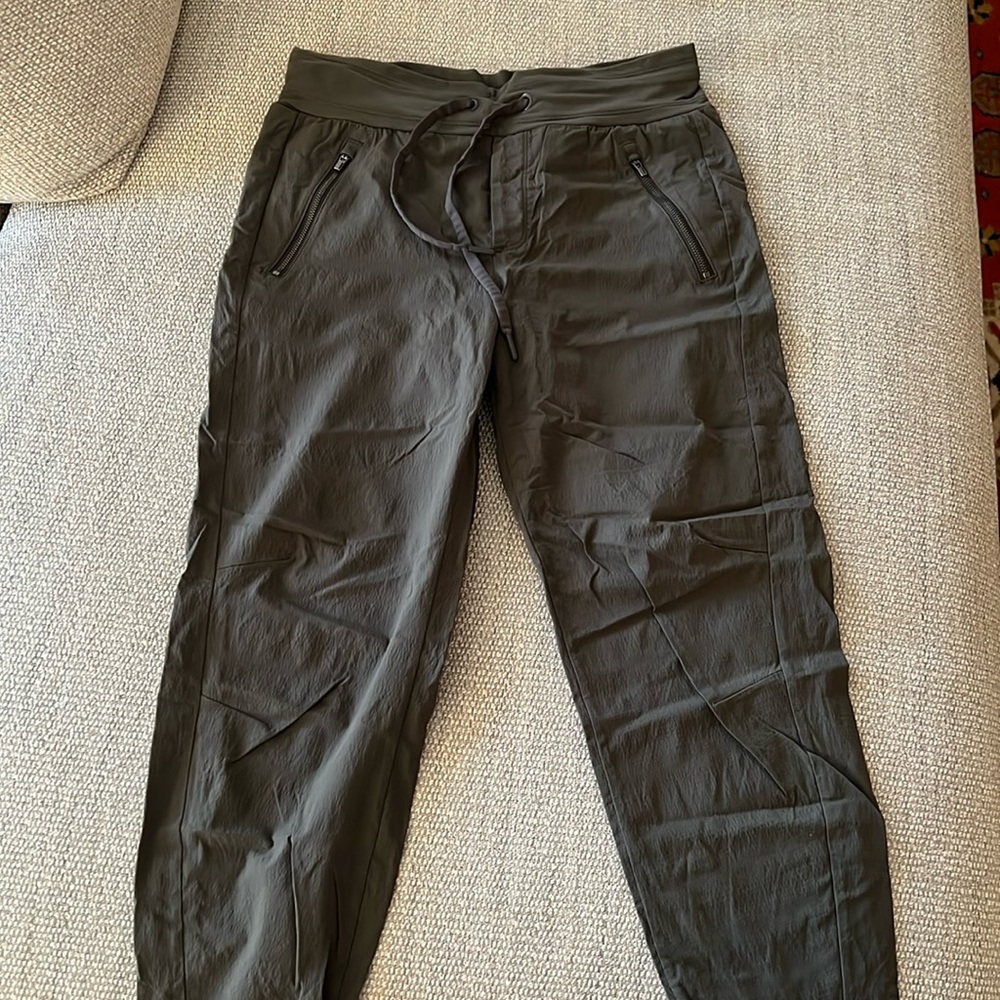 Athleta Trekkie Pants